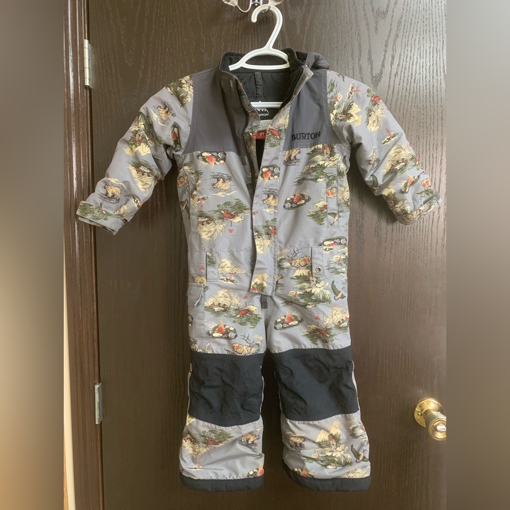BURTON Super cute toddler snowsuit